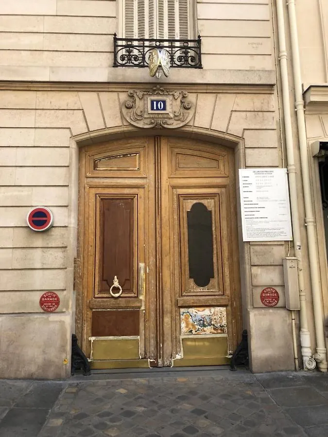 Apartments Champs Elysees Marignan Paris