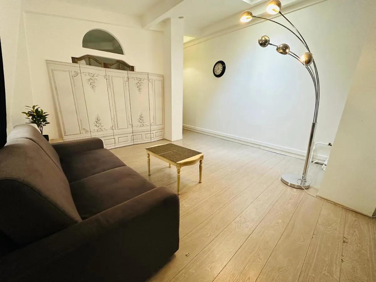 Apartments Champs Elysees Marignan Paris